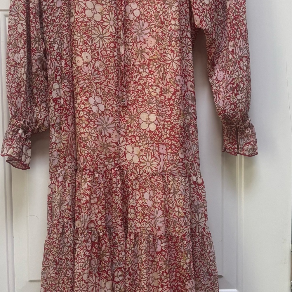 Free People Feeling Groovy Maxi
Dress Size XS only worn a few times ! - Picture 10 of 16
